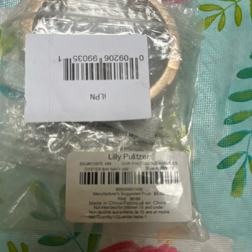 NWT Lilly Pulitzer GWP Photodome Bangle Bracelet - Picture 2 of 4